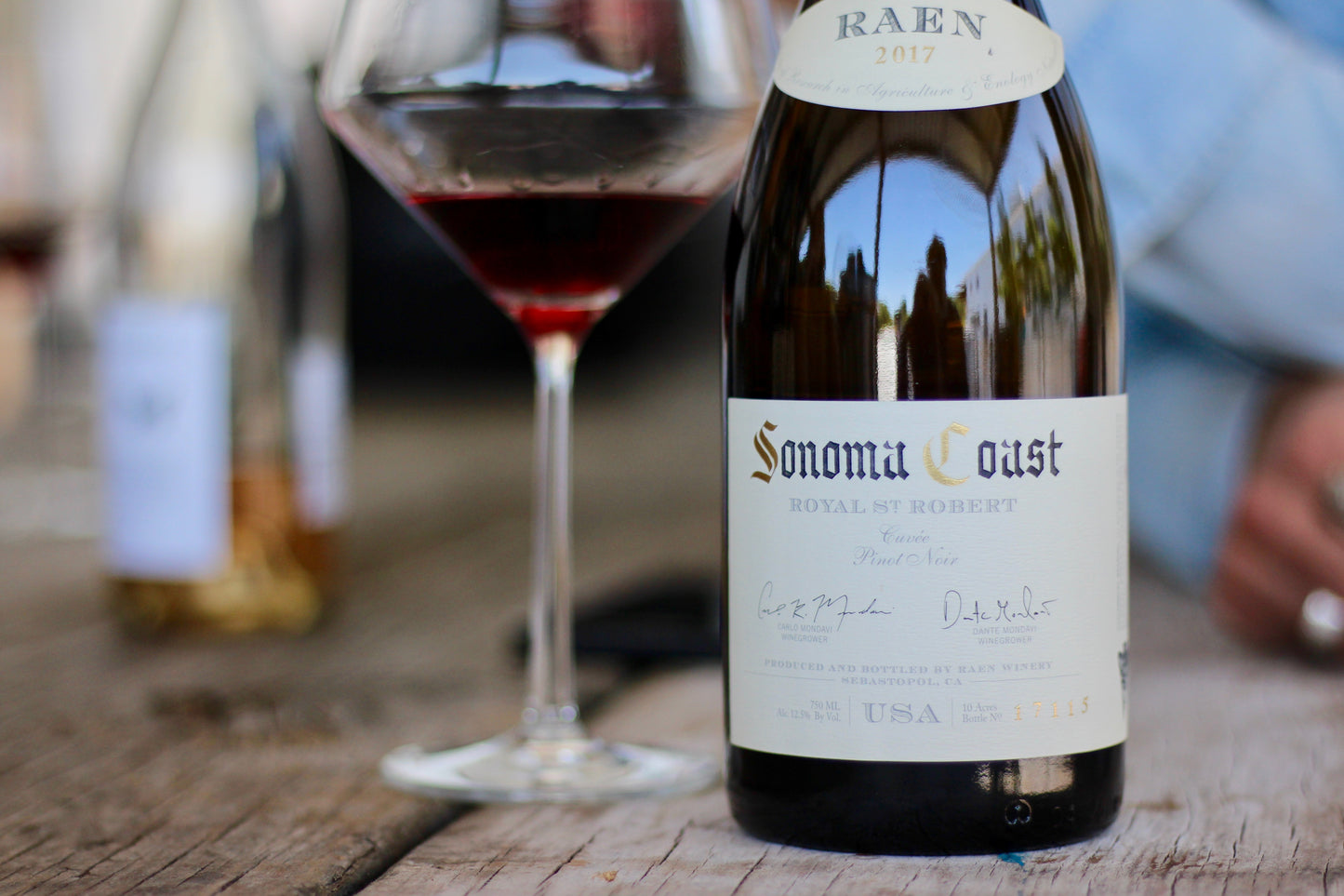 2017 Raen Royal St. Robert Pinot Noir - Rock Juice Inc